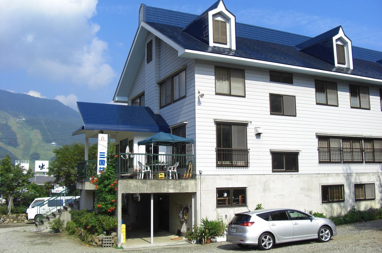 Naeba Mikuniso Hotel Kusatsu  Exterior photo
